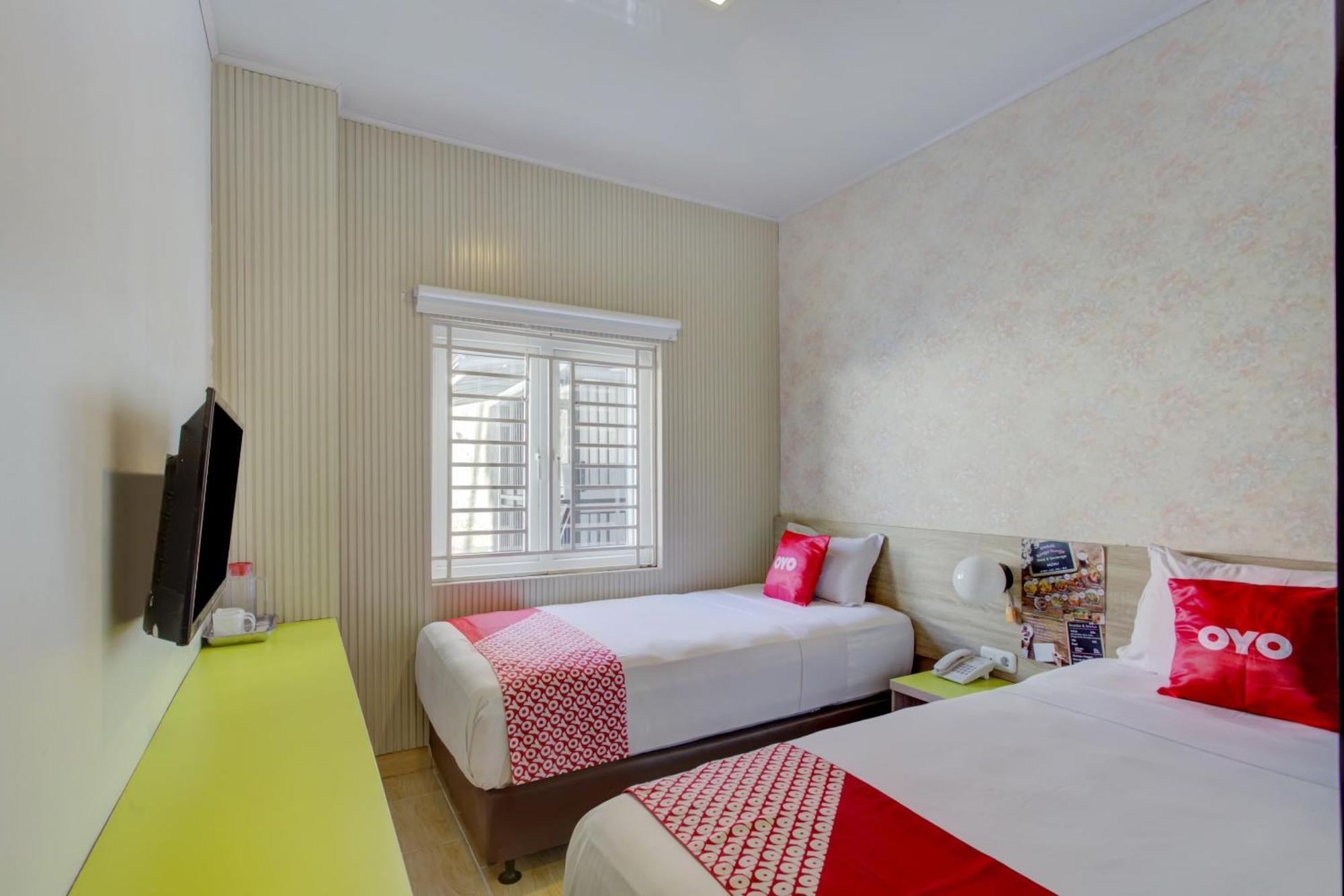 Hotel O Gambir Near Juanda Station Formerly Bunga Dahlia Yakarta Exterior foto